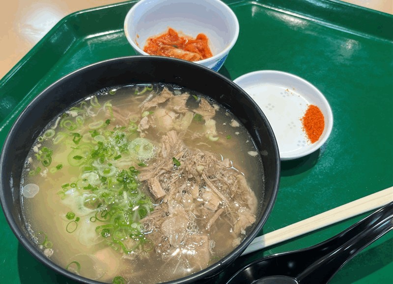多摩川競艇場の名物グルメ「牛炊」